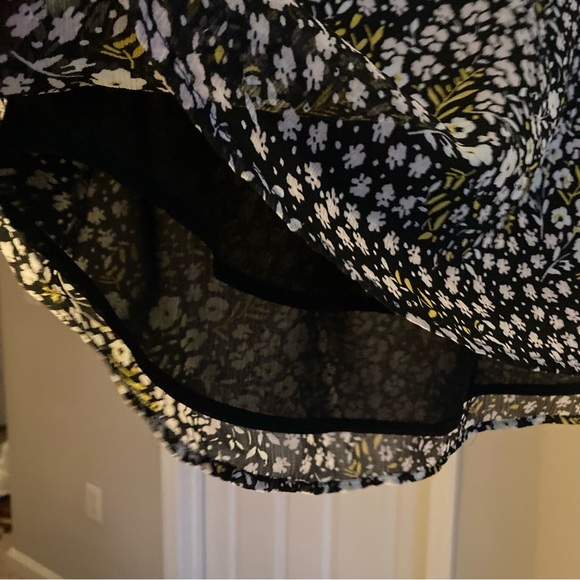 LOFT Floral Long Sleeve Blouse - Picture 5 of 7